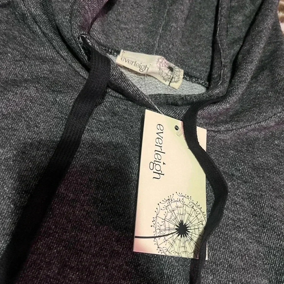 Grey Everleigh long sleeve  hooded Sweater - Picture 2 of 3